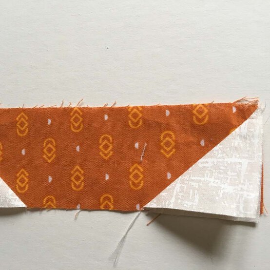 pumpkin-table-runner-step-4_2.jpg?sw=554&q=85