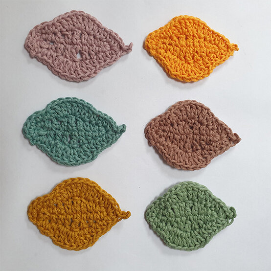 crochet-large-leaf.jpg?sw=554&q=85