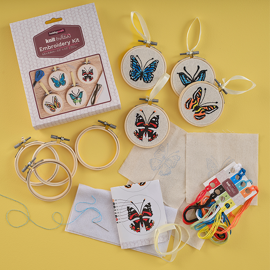 Idea%5Fhow%2Dto%2Dmake%2Dan%2Dembroidery%2Dkit%5Fflower.png?sw=554&q=85