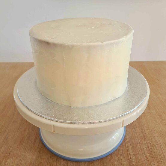 carrot-cake-step-3-4.jpg?sw=554&q=85