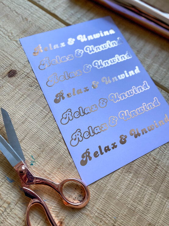 cricut_how_to_make_foiled_wall_art_foil-wallart.jpg?sw=554&q=85