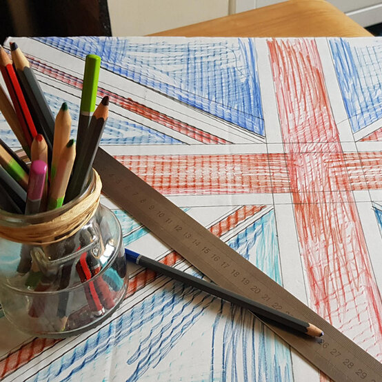 600x600_union_jack_collage_1.jpg?sw=554&q=85