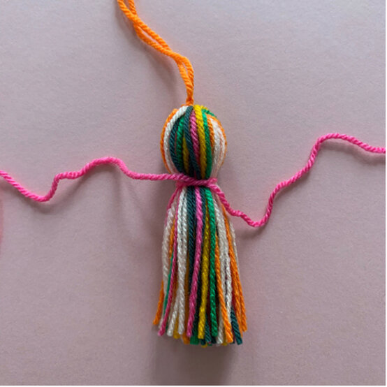 Ideas_How-to-make-a-tiered-tassel-garland_step_7_B.jpeg?sw=554&q=85