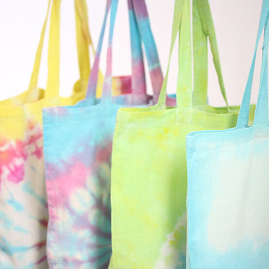 idea_get-started-in-tie-dye_bag.jpg?sw=554&q=85