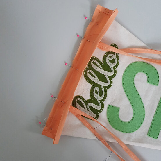 cricut-how-to-make-a-penant-flag-step9.jpg?sw=554&q=85