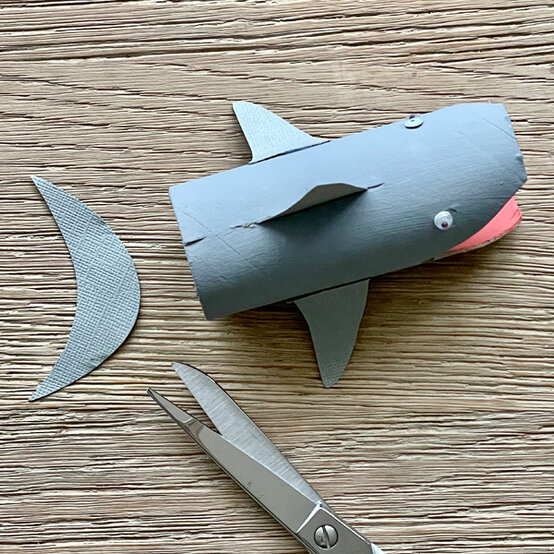 idea_how-to-make-a-diy-mobile_step4.jpg?sw=554&q=85