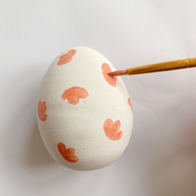 how-to-make-floral-painted-eggs-6.jpg?sw=680&q=85