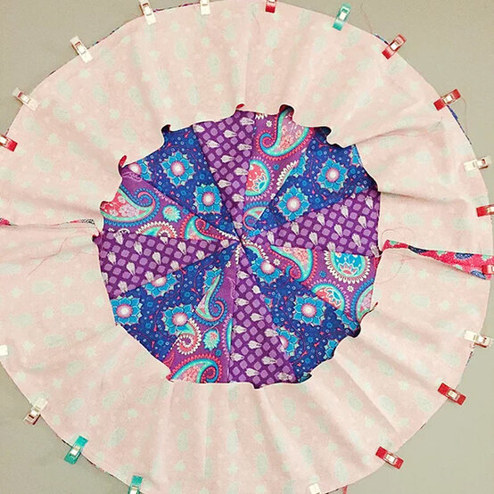 sprocket-cushion-step17.jpg?sw=554&q=85