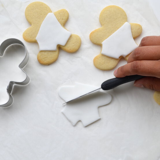 eid_biscuits_12.jpg?sw=554&q=85