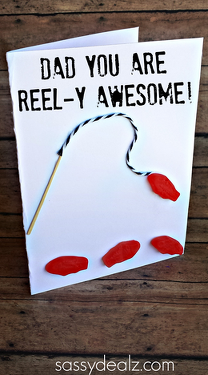 fishing-reel-y-awesome-fathers-day-card.png?sw=680&q=85