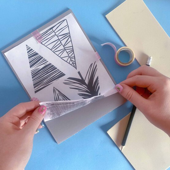 Idea_how-to-make-lino-print-gift-wrap_step2b.jpg?sw=554&q=85