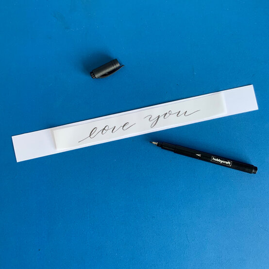 idea_anniversary-love-you-card-b_step6.jpg?sw=554&q=85