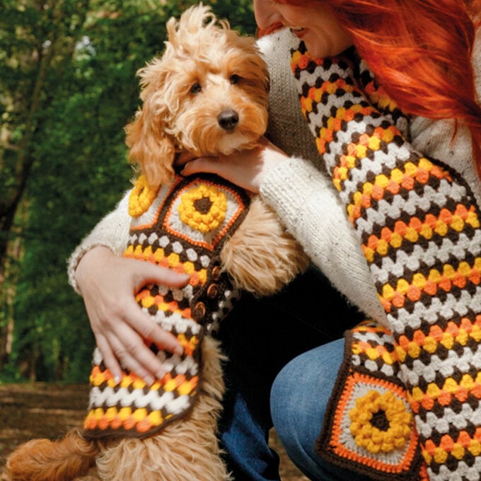 idea_knitwear-ideas-to-make-this-autumn_dog.jpg?sw=680&q=85