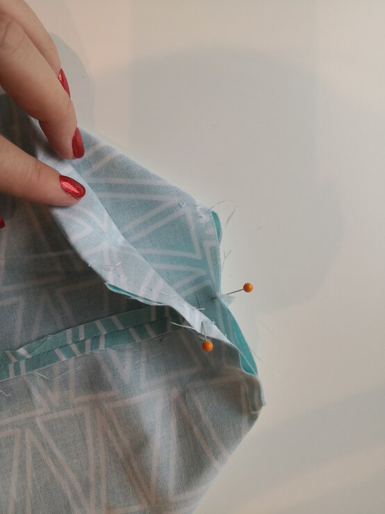 lunch_bag_pinning_34.2.jpg?sw=554&q=85