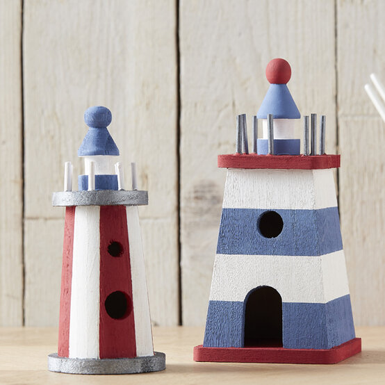 how-to-paint-wooden-lighthouses-square.jpg?sw=554&q=85