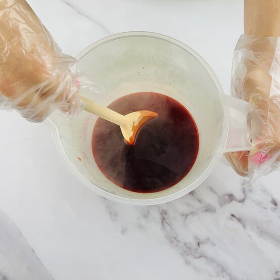 Tie%20Dye%20Pumpkins%20Image%204.jpg?sw=554&q=85