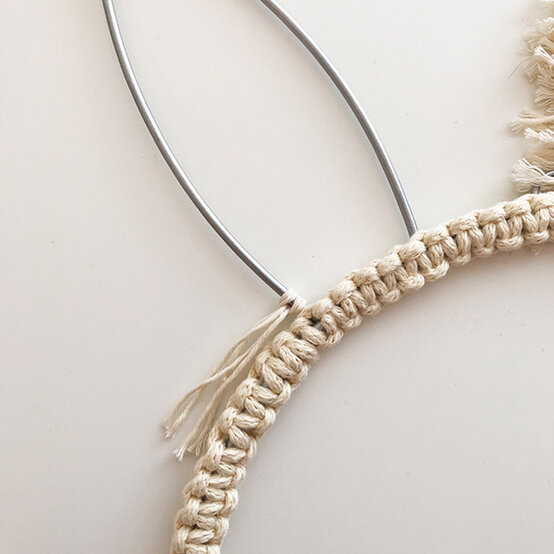 macrame-bunny-wreath-6c.jpg?sw=554&q=85