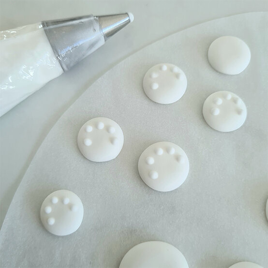 how-to-make-kilt-shortbread-biscuits_step-11b.jpg?sw=554&q=85