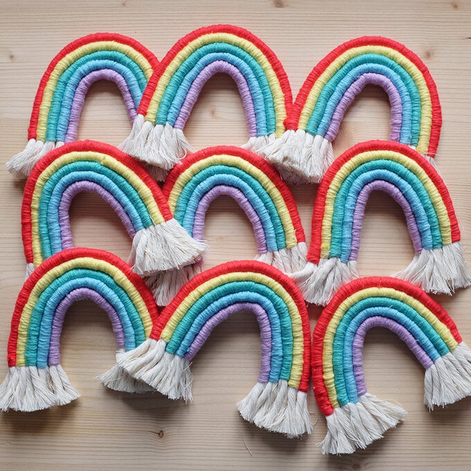 how_to_make_yarn-wrapped_rainbow_bunting_08.jpg?sw=680&q=85