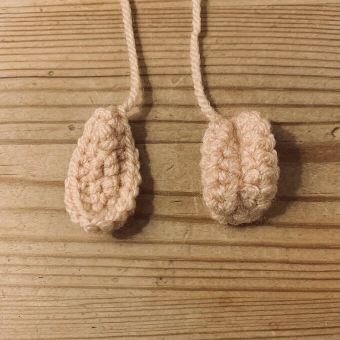how-to-crochet-a-highland-cow_ears_front_and_back.jpg?sw=680&q=85