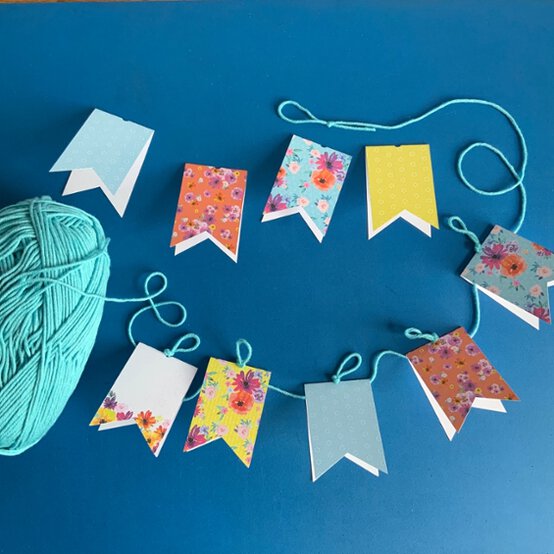 PaperFlagBunting_Step4.jpg?sw=554&q=85