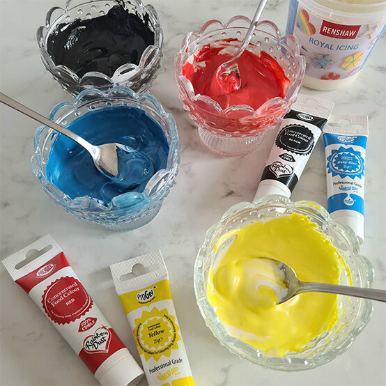 how-to-make-kilt-shortbread-biscuits_step-7.jpg?sw=554&q=85