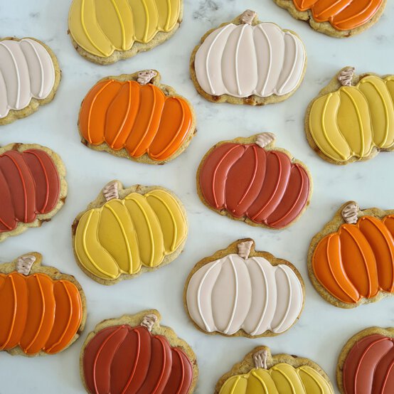 Idea_how-to-make-pumpkin-spice-biscuits_step4b.jpg?sw=554&q=85