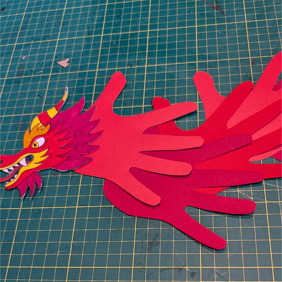 how%2Dto%2Dmake%2Da%2Ddancing%2Ddragon%2Dpuppet%5Fstep%2D3b.jpg?sw=554&q=85