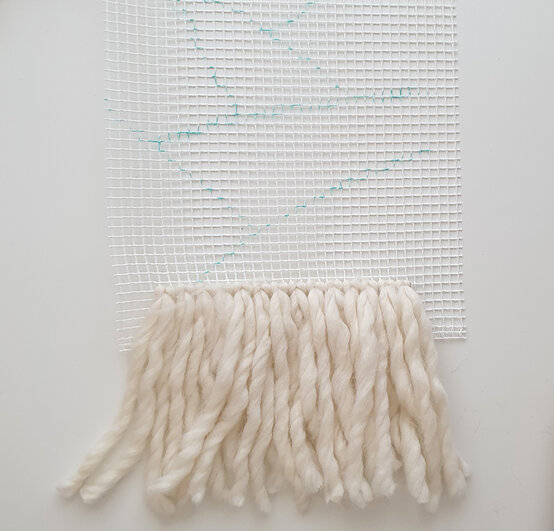 How-to-make-a-latch-hook-wall-hanging_step-2d.jpg?sw=554&q=85