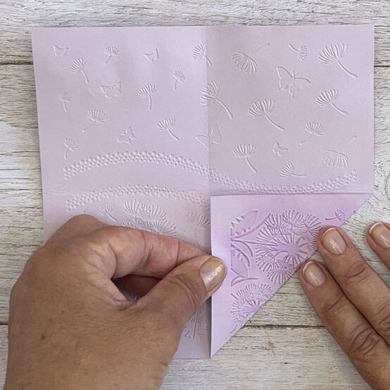 die%2Dcut%2Dprojects%2Dfor%2Dbeginners%5Forigami%2Dbox%2Dstep%2D2a.jpg?sw=554&q=85