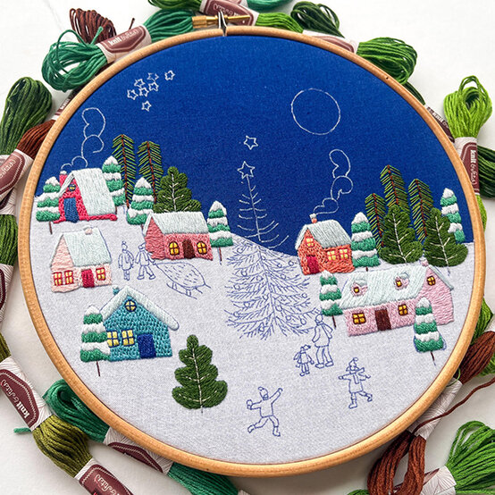 festive%5Fvillage%5Fstitch%5Falong%2Dweek%5F3a.jpg?sw=554&q=85