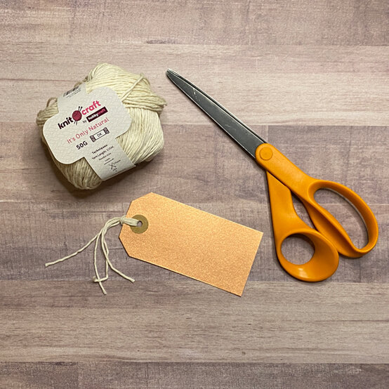 idea_knitting-pattern-scrapbook_step3a.jpg?sw=554&q=85