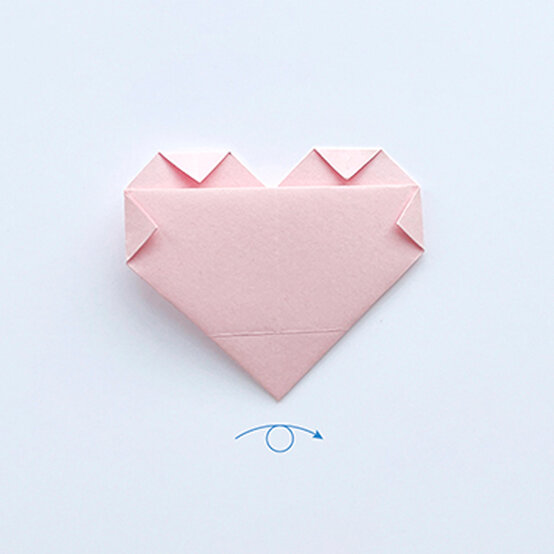 idea_origami-heart-card_step8.jpg?sw=554&q=85