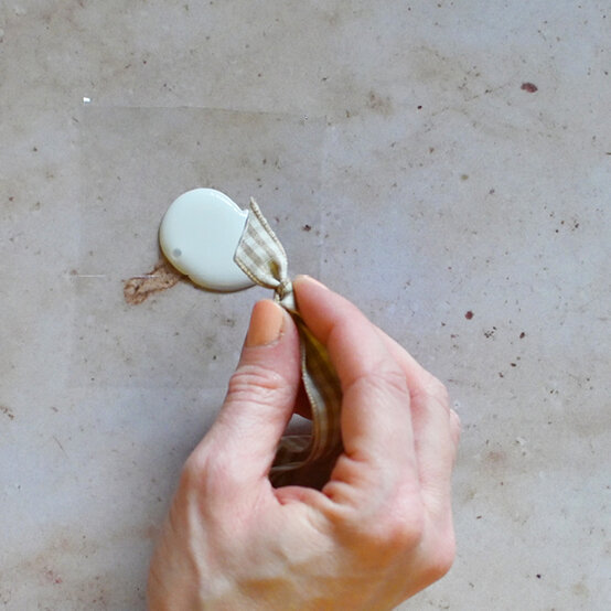 how_to_make_ribbon_charm_bookmarks_10.jpg?sw=554&q=85