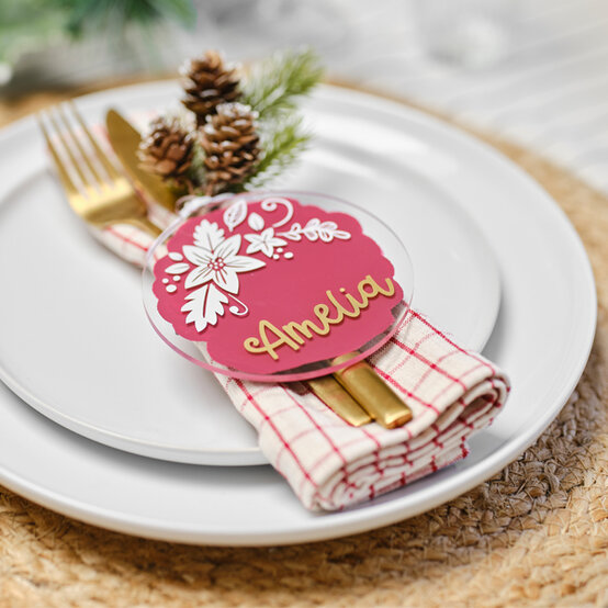 idea_main_traditional-acrylic-baubles.jpg?sw=554&q=85