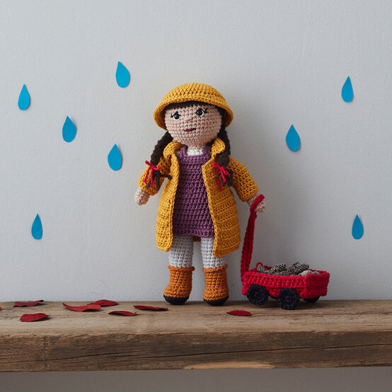 idea_autumn-crafts-you-need-to-make_doll.jpg?sw=554&q=85