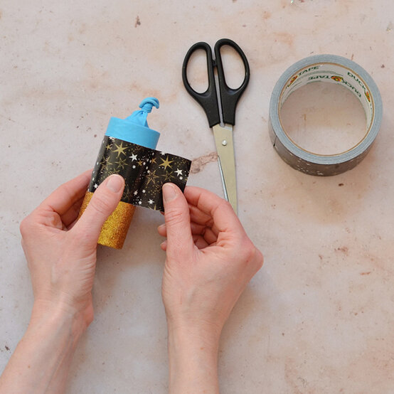 new-years-eve-kids-crafts22.jpg?sw=554&q=85