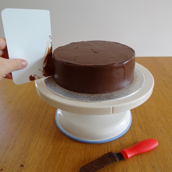 carrot_fruit_line_cake_5.jpg?sw=554&q=85