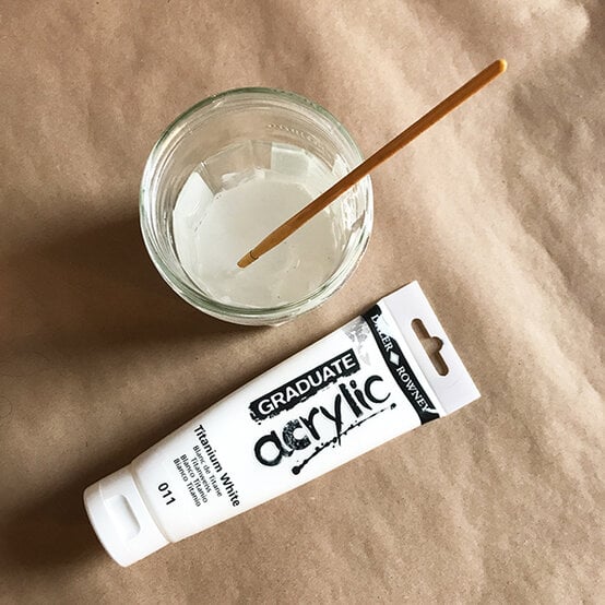 wrapping-paper-step1.jpg?sw=554&q=85