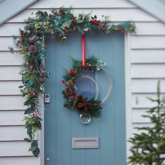 front-door-wreath-and-garland.jpg?sw=680&q=85