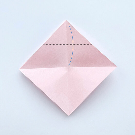 idea_origami-heart-card_step2.jpg?sw=554&q=85