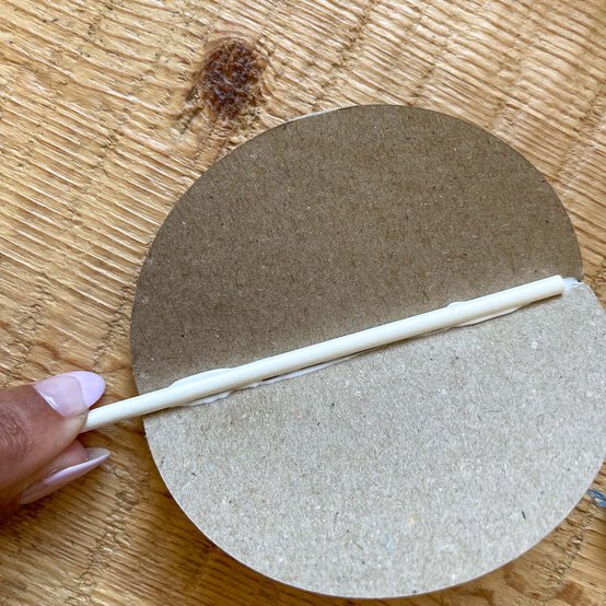 floral-topped-signs-9.jpg?sw=554&q=85