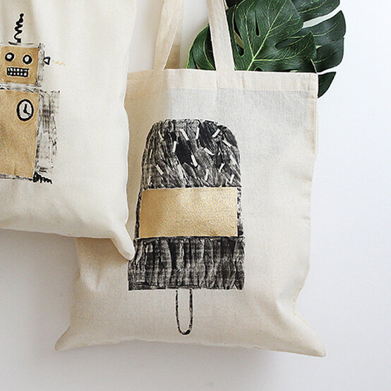 tote-2-.jpg?sw=554&q=85