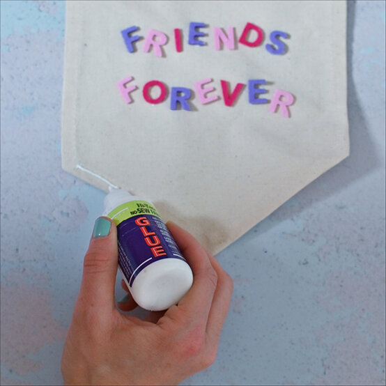 crafts-for-international-friendship-day37.jpg?sw=554&q=85