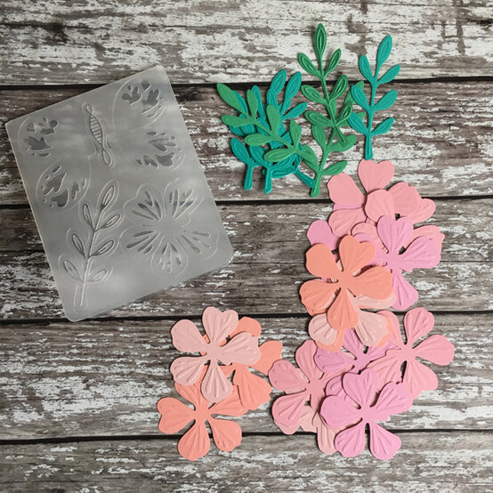 wreath2.jpg?sw=554&q=85