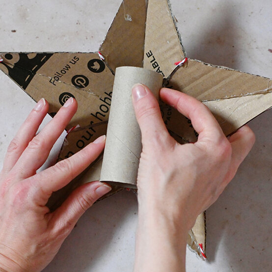 idea_christmas-tree-topper_step7b.jpg?sw=554&q=85