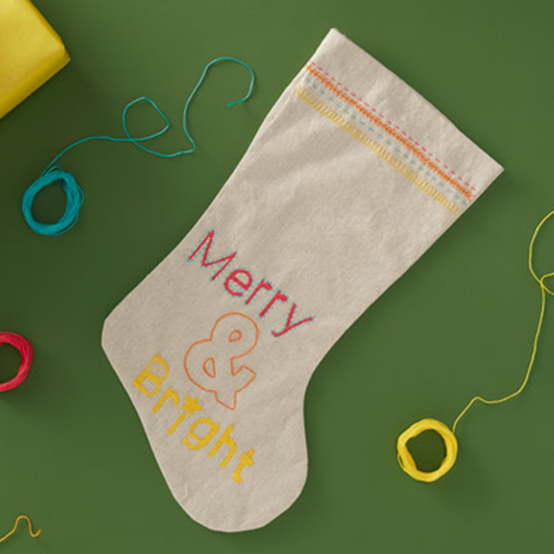 idea%5Fembroidered%2Dstitch%2Dstocking%5Fstep.png?sw=554&q=85