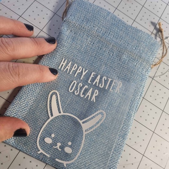 cricut-treat-bags-step-7-1.jpg?sw=554&q=85