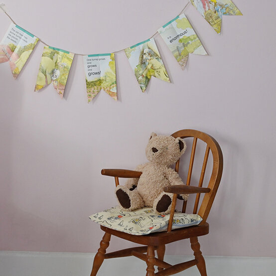 how_to_make_bunting_from_childrens_books_2.jpg?sw=554&q=85