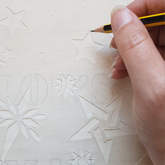 xmas-eve-boxes-pyrography-photo-d.jpg?sw=554&q=85